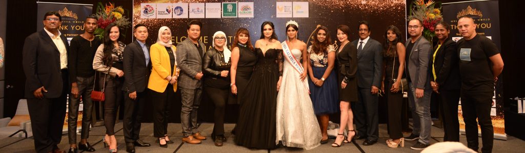 Sponsors of Mrs Malaysia World 2019/2020 Pageant together with the pageant directors and reigning Mrs Malaysia World.